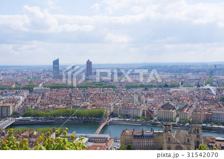 フルビエールの丘からリヨンの街を望む 31542070