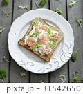 Toast with shrimps 31542650