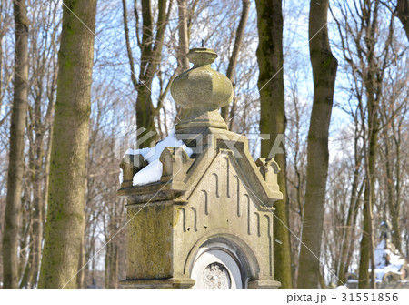 Old stone crypt in the cemetery. 31551856