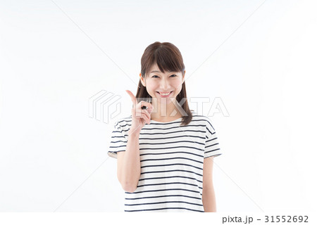 半袖の女性 31552692