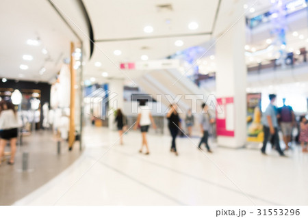 Abstract blur and defocused shopping mall Abstract blur and defocused shopping mall 31553296