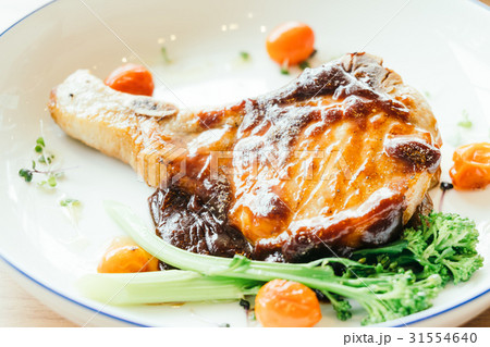 Pork chop steak Pork chop steak 31554640