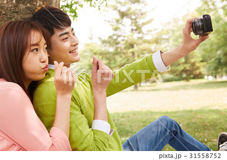 2 20代 感情 31558752