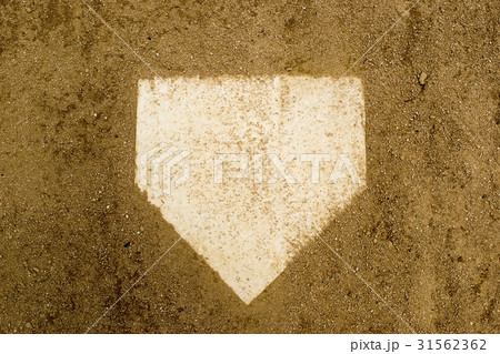 少し砂かぶりホームベース 31562362