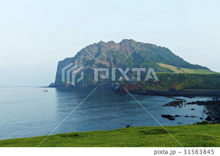 西帰浦市 城山日出峰 世界文化遺産 31563845