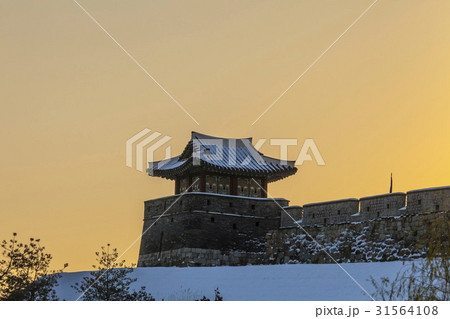 東北砲楼 世界文化遺産 水原華城 31564108
