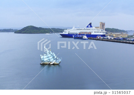 ノルウェーの 海 マリーナ 31565037