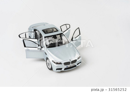 BMW ヌキ 切り抜き 31565252