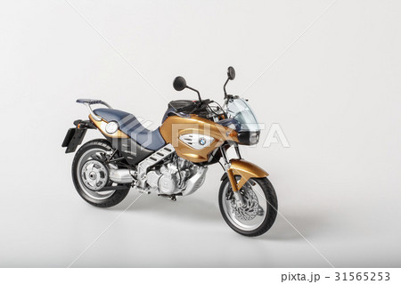 BMW ヌキ 切り抜き 31565253