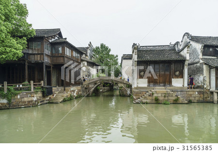 川 河 橋 31565385