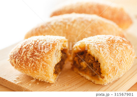焼きカレーパン 31567901