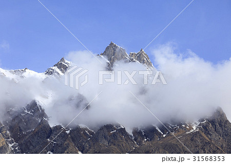 ネーヴ 山 霧 31568353