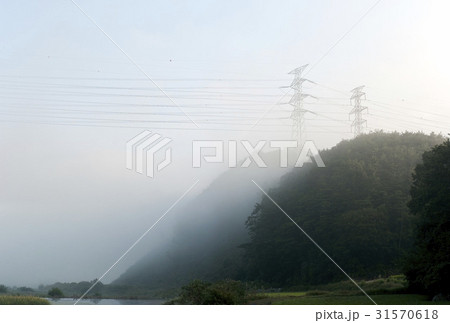 霧 電柱 青陽郡 31570618