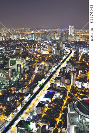 高層ビル ソウル 夜景 31574043