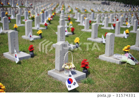 墓 韓国 顕忠院 31574331