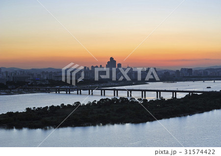 パム島 西江大橋 ソウル 31574422