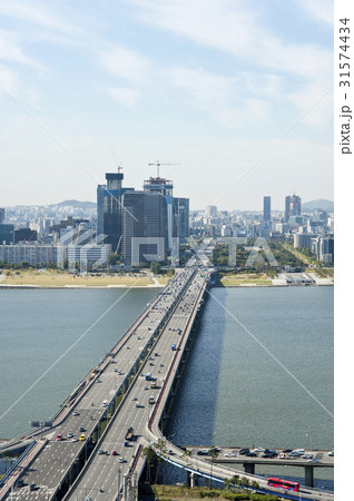 麻浦大橋 ソウル 汝矣島の写真素材