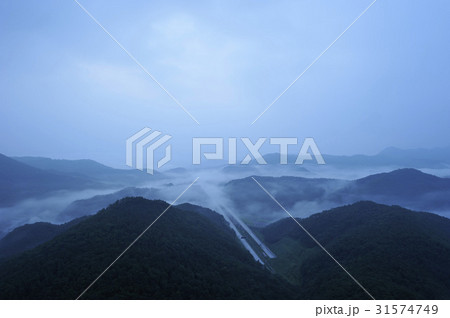 報恩郡 夜明け 修理ティートンネル 31574749