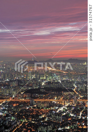 夕焼け ソウル 松坡区 31574767