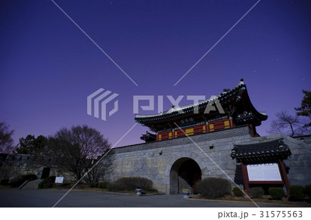 古建築 グァンソンボ ローアングル 31575563
