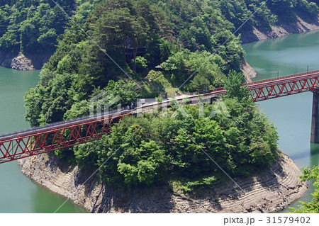 秘境駅の一つである奥大井湖上駅 31579402