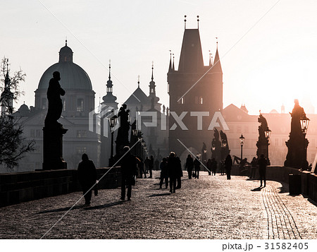 Foggy morning on Charles Bridge, Prague, Czech Foggy morning on Charles Bridge, Prague, Czech 31582405