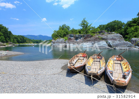 晴天下の長瀞ライン下り 晴天下の長瀞ライン下り 31582914