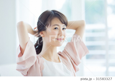 ビューティー 女性 ビューティー 女性 31583327