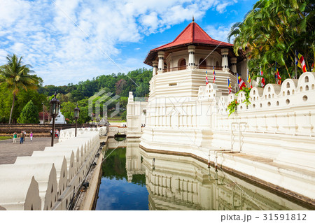 Sacred Tooth Relic Temple 31591812