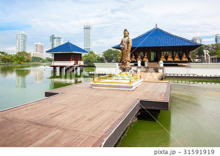 Seema Malaka Gangaramaya Temple 31591919