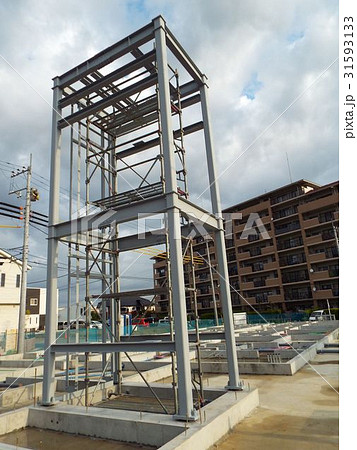 高齢者向け共同住宅にエレベータを設置します 高齢者向け共同住宅にエレベータを設置します 31593133