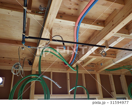 集合住宅二階用ユーティリティは一階天井を利用します 集合住宅二階用ユーティリティは一階天井を利用します 31594977