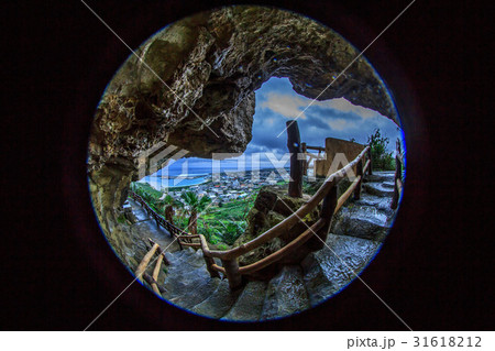 沖縄 与那国島のティンダバナからの眺望 沖縄 与那国島のティンダバナからの眺望 31618212