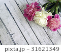 White and pink peonies on a wooden table,  31621349