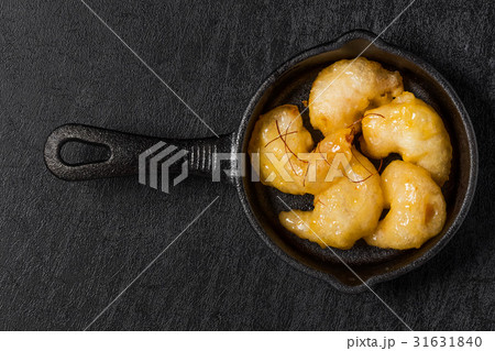 えびのマヨネーズ和え　Mayonnaise sauce of  shrimp fritters 31631840