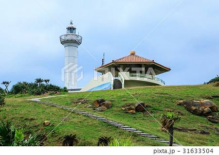 日本最西端の島　沖縄　与那国島の西崎（いりざき） 31633504