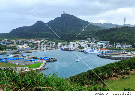 日本最西端の島 沖縄 与那国島の西崎(いりざき) 久部良漁港 日本最西端の島 沖縄 与那国島の西崎(いりざき) 久部良漁港 31633529