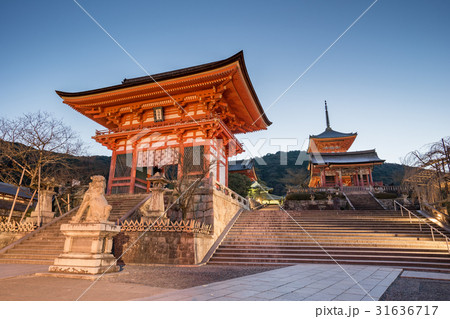Kiyomizu dera temple the morning, Kyoto, Japan Kiyomizu dera temple the morning, Kyoto, Japan 31636717