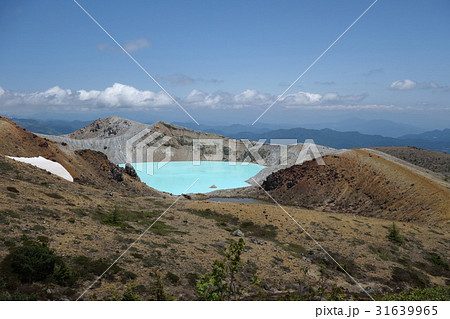 草津白根山の湯釜 2017年6月17日 草津白根山の湯釜 2017年6月17日 31639965