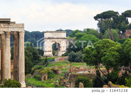 The Iconic Arch of Titus on the Via Sacra in Roman 31645238