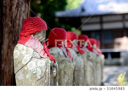 お地蔵さまの写真素材 [31645983] - PIXTA
