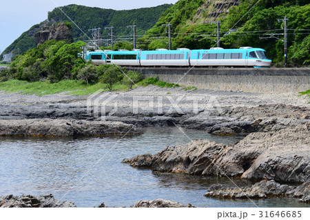 特急くろしお　283系　紀勢本線　古座－紀伊田原　海岸線 31646685