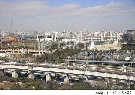 葛西付近を行く武蔵野線205系電車 31649304