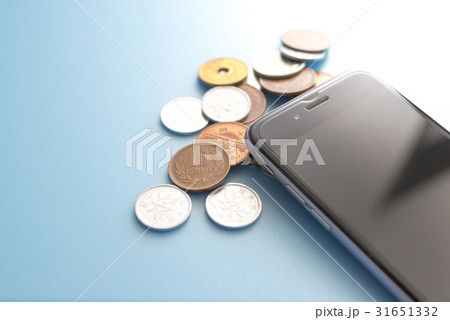 スマホ　お金 31651332