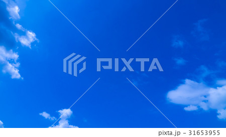 6月の空と雲 （16:9） 31653955