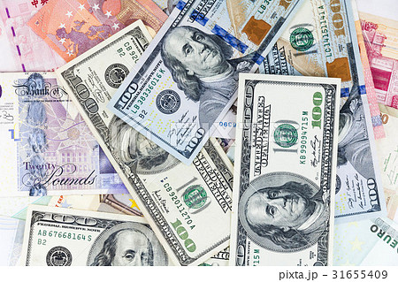 Multi currency note indicating world economy Multi currency note indicating world economy 31655409