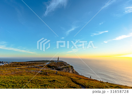 夕焼けのロカ岬 - ポルトガル 31658728
