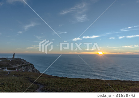 夕焼けのロカ岬 - ポルトガル 31658742