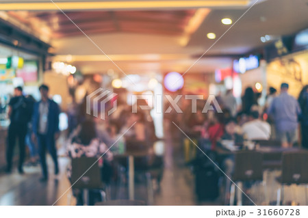 Blurred Defocus image of restaurant or Cafeteria 31660728