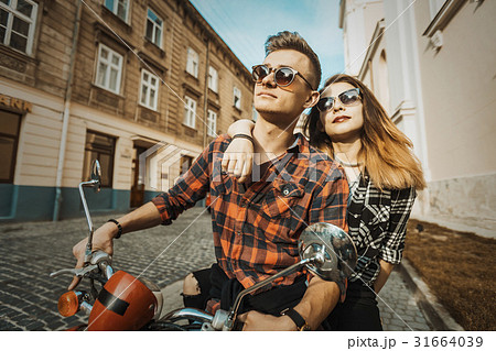 Young Hipster Couple 31664039